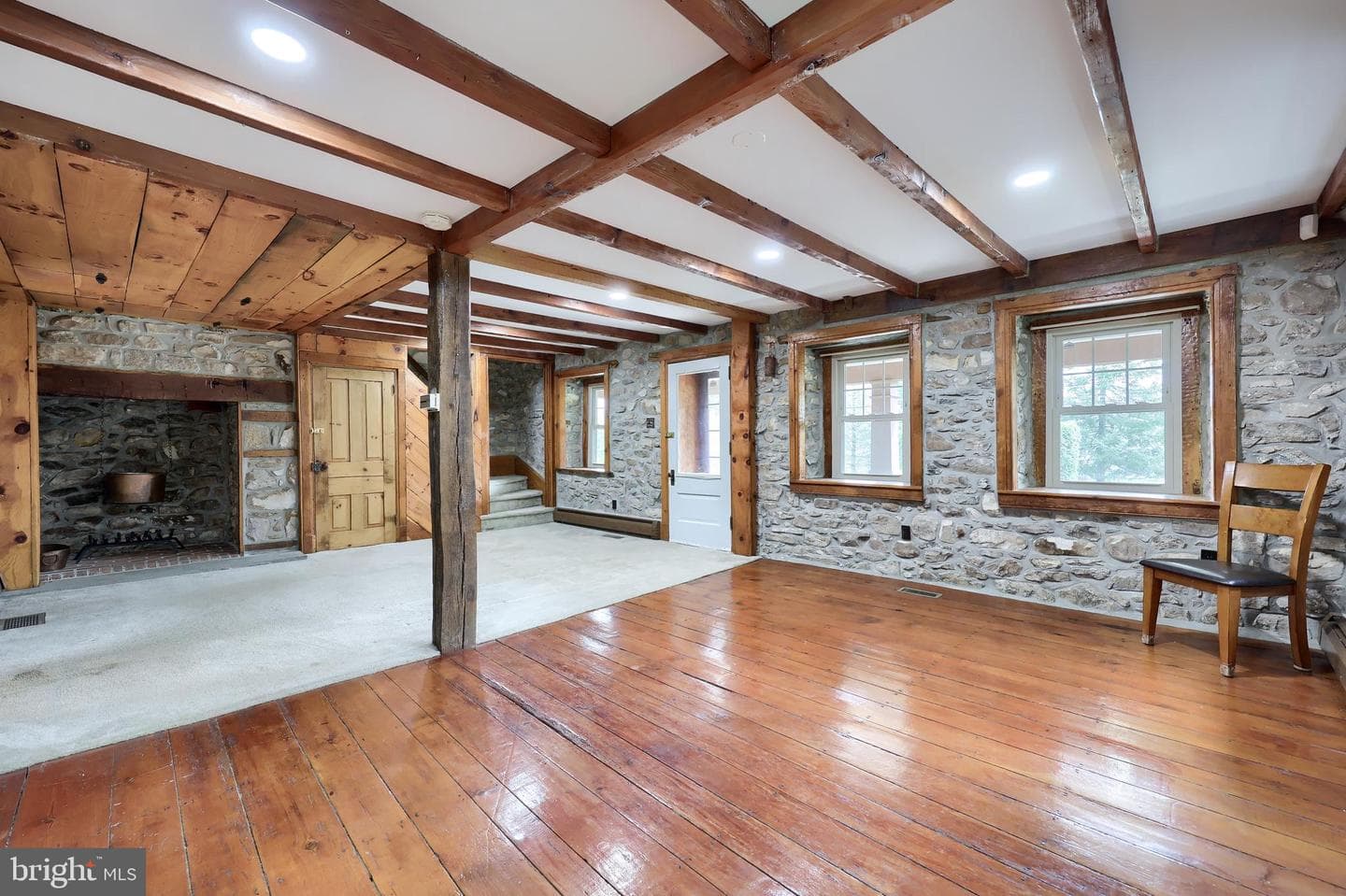 100 Seyler Road photo 9