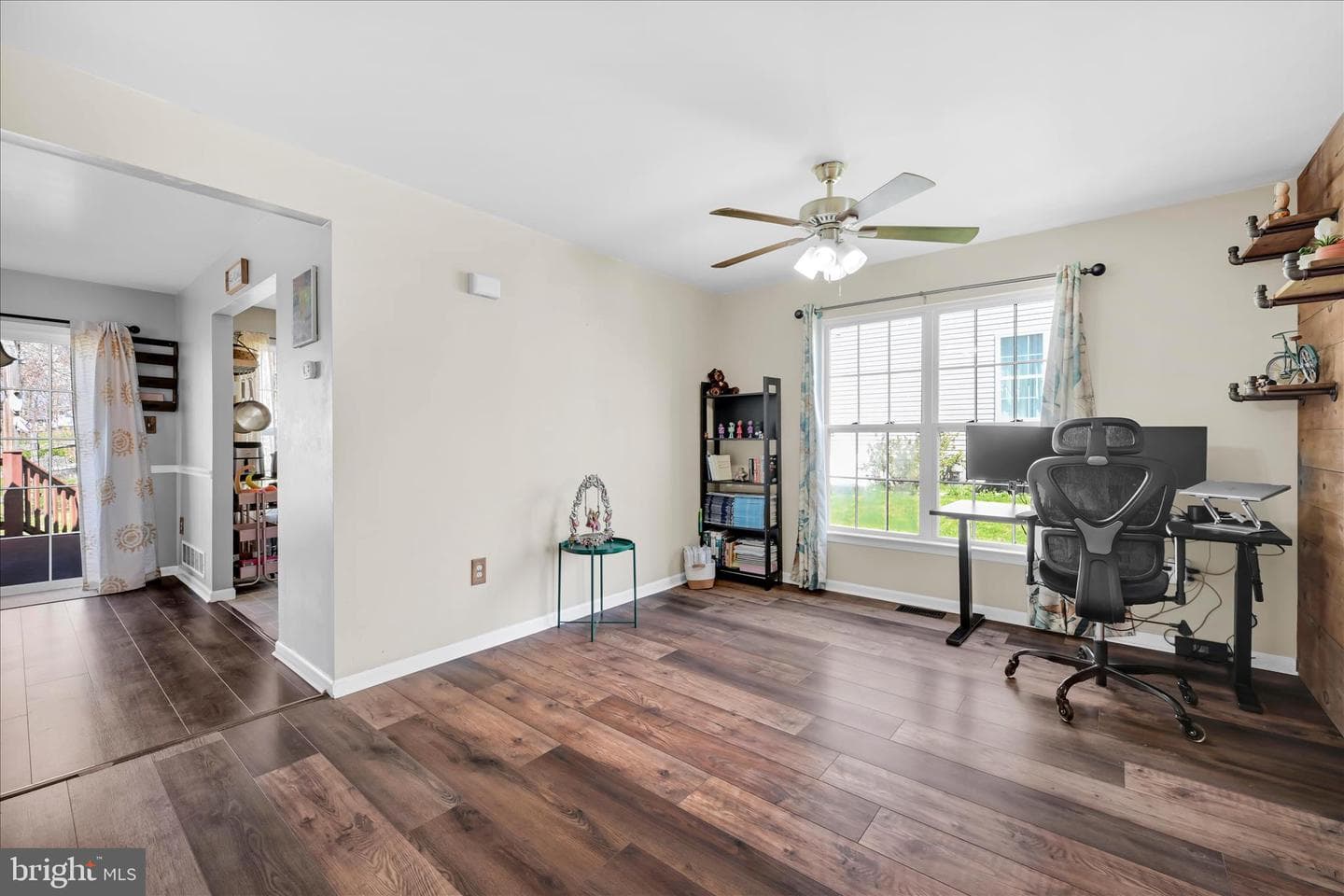 1054 Alexander Drive photo 15