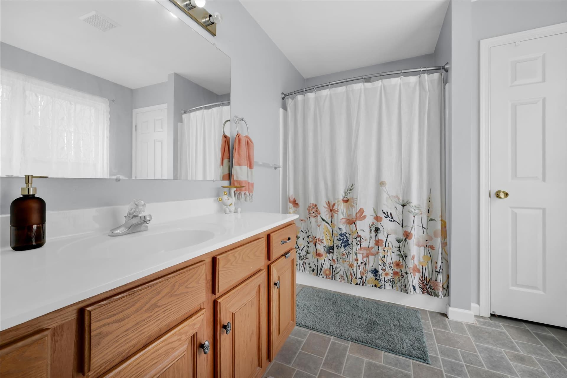 1054 Alexander Drive photo 21