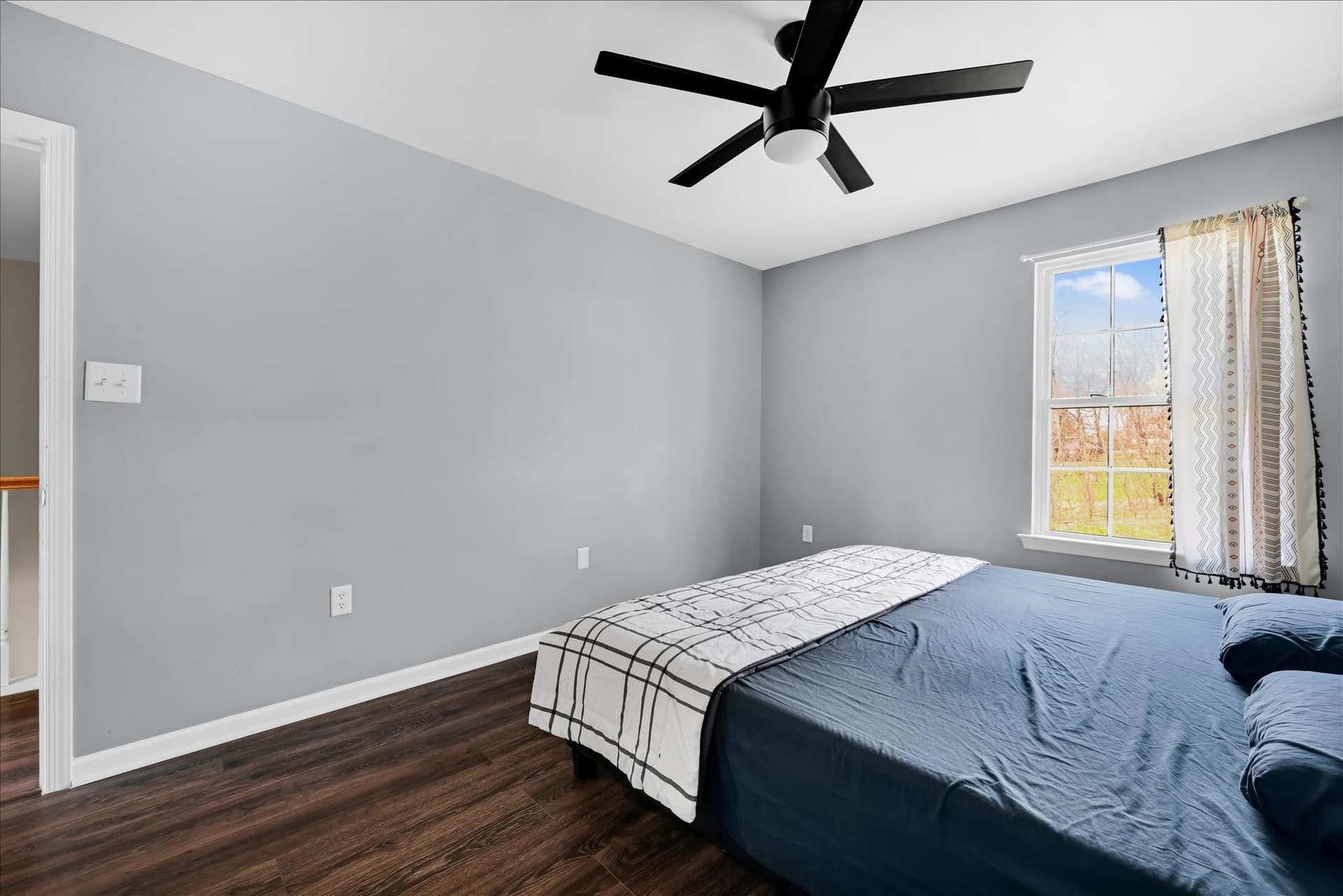 1054 Alexander Drive photo 25