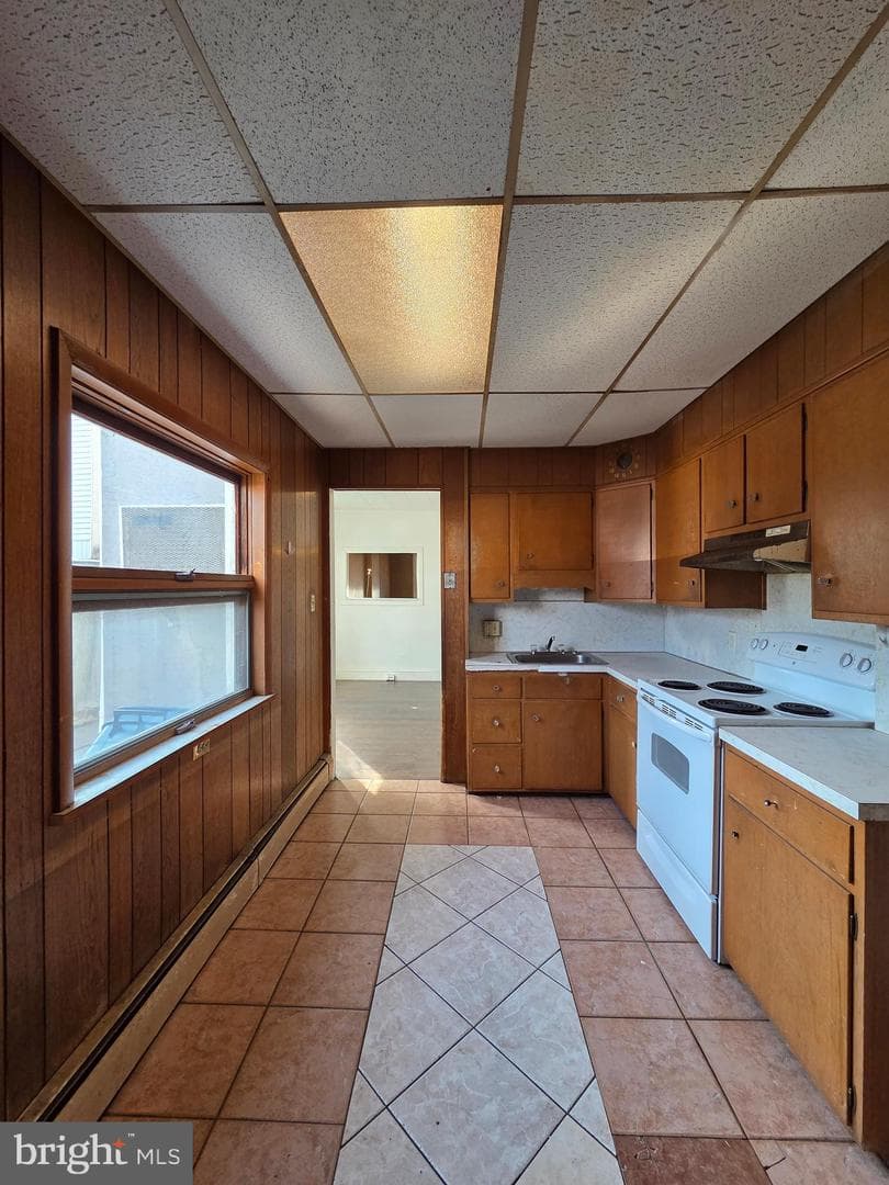 333 S 17th 1/2 photo 12