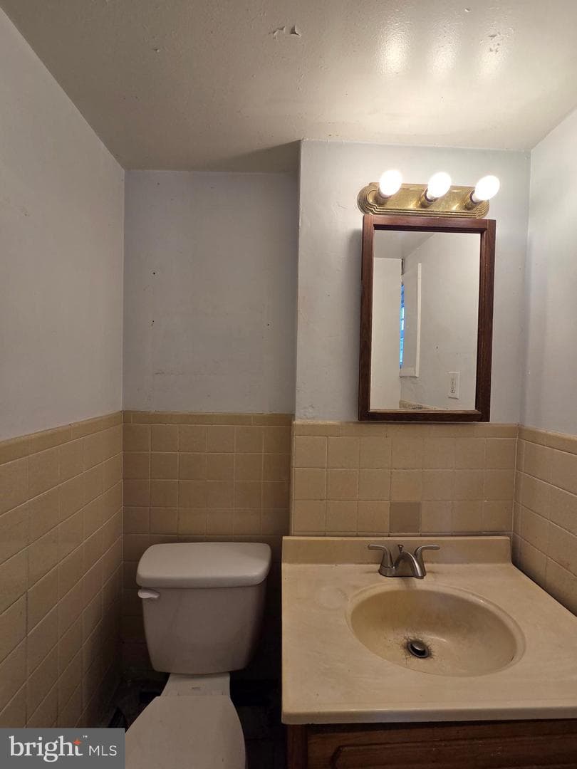 333 S 17th 1/2 photo 20