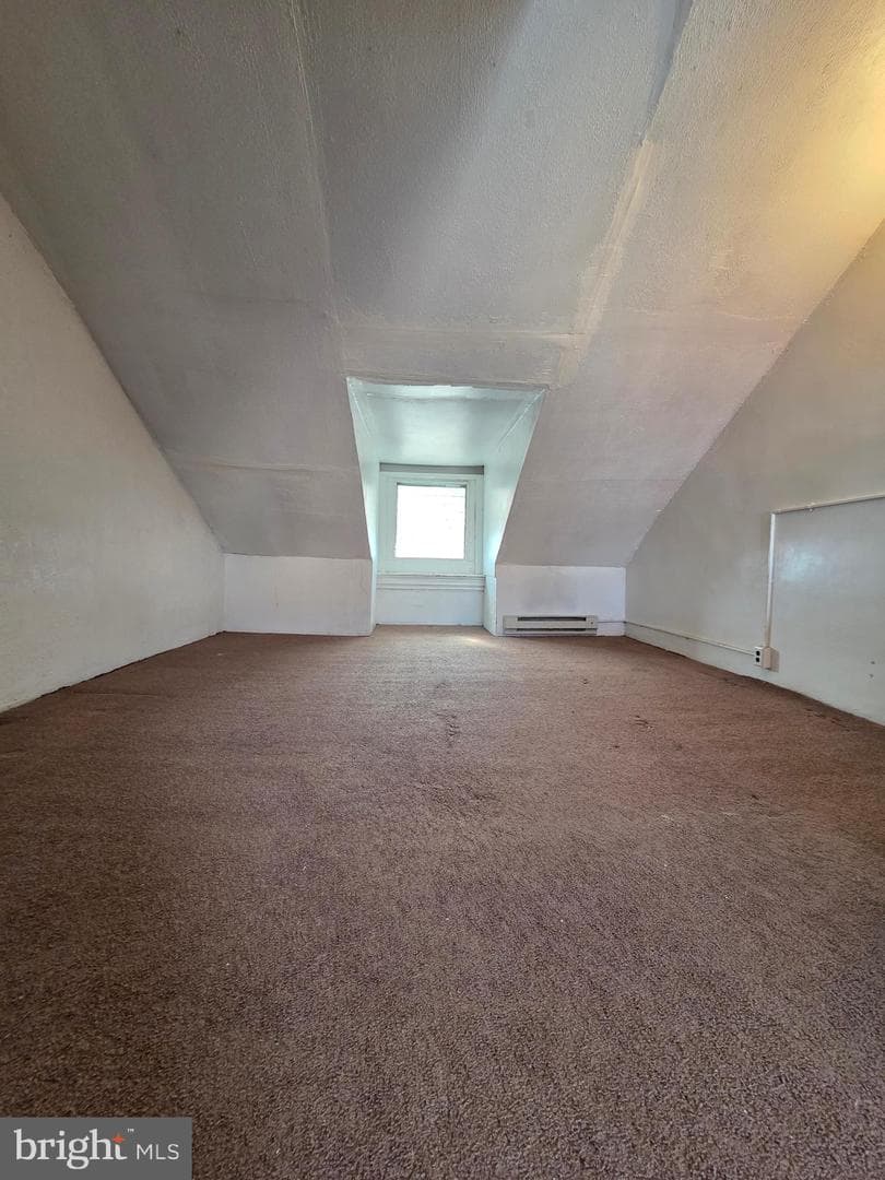 333 S 17th 1/2 photo 24