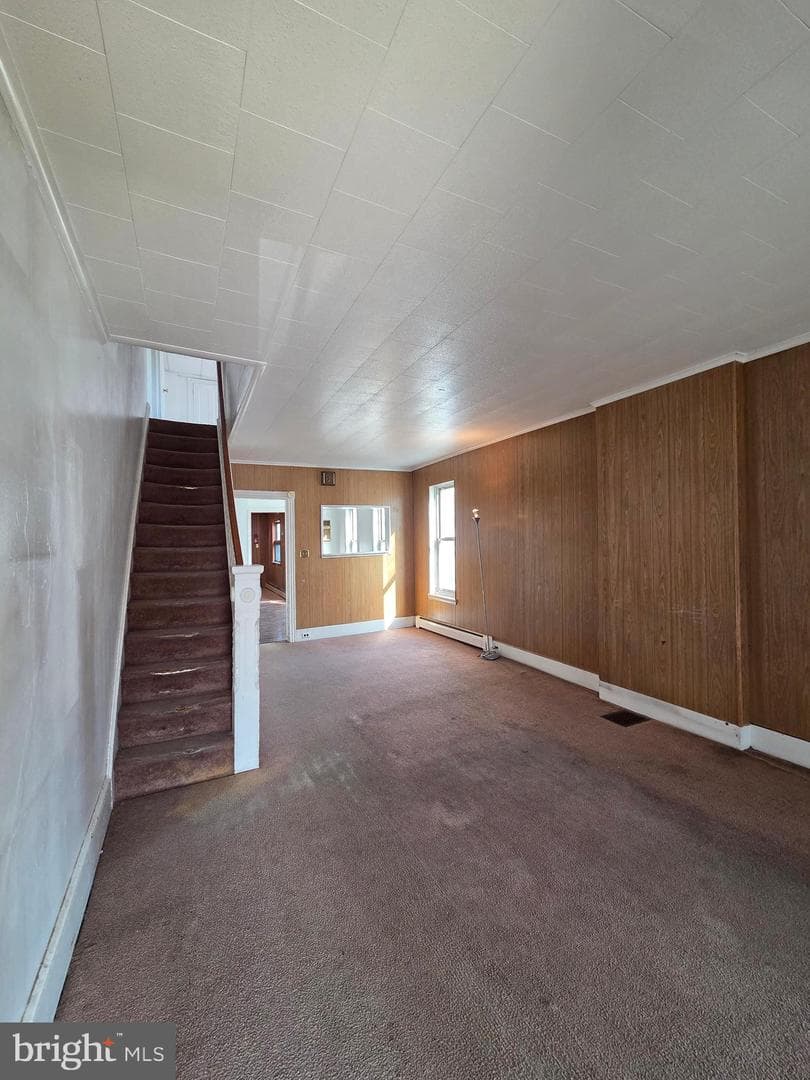 333 S 17th 1/2 photo 8
