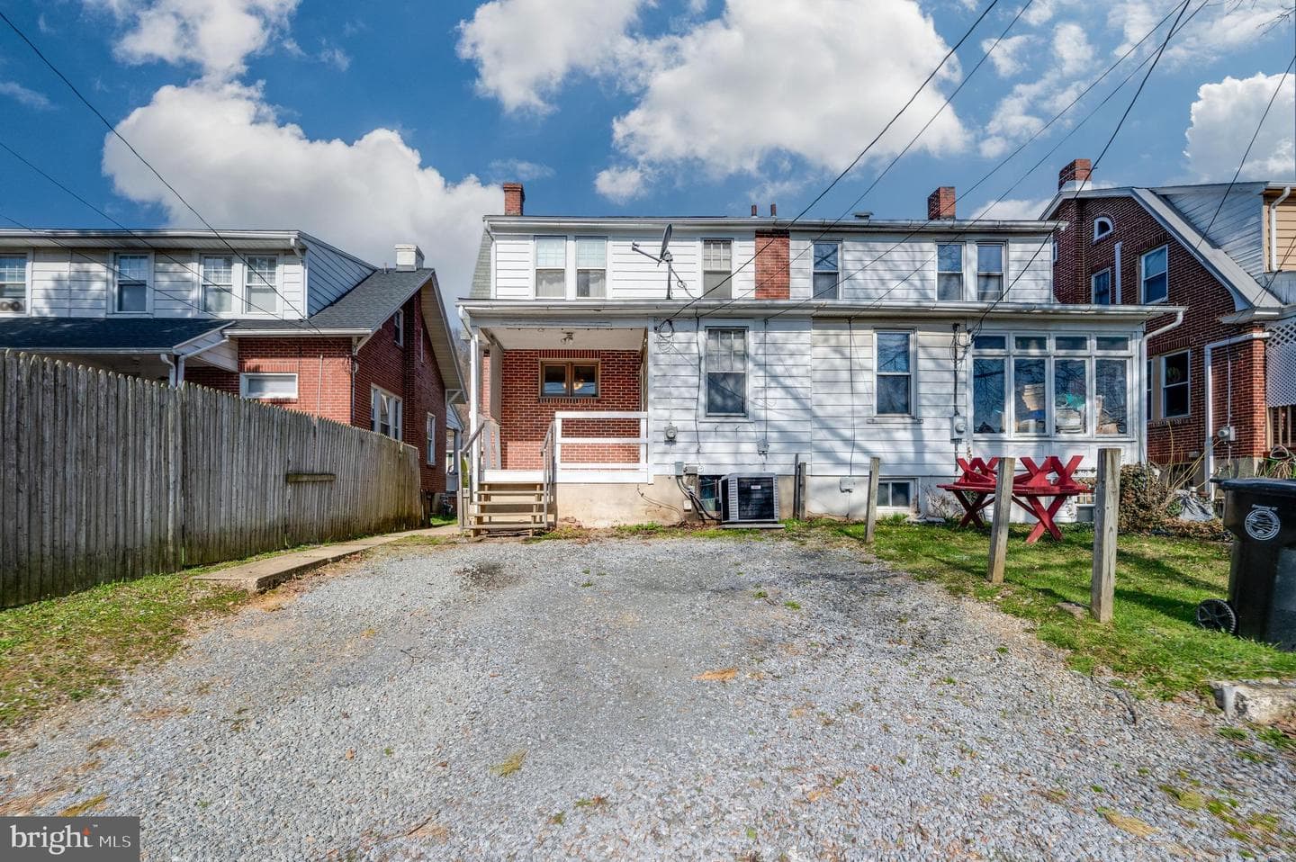 7 Marshall Avenue photo 32
