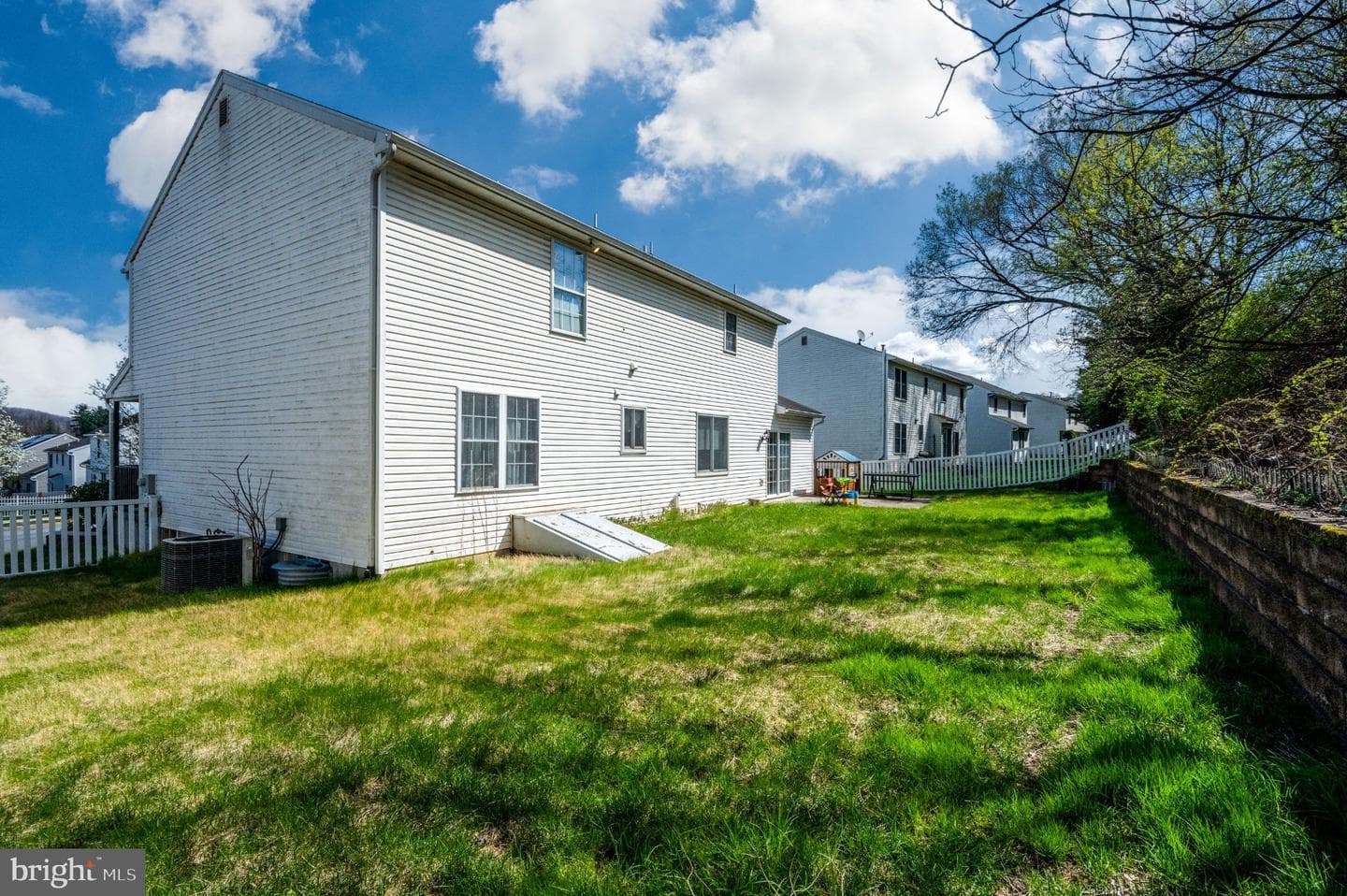 4870 Dunham Drive photo 8