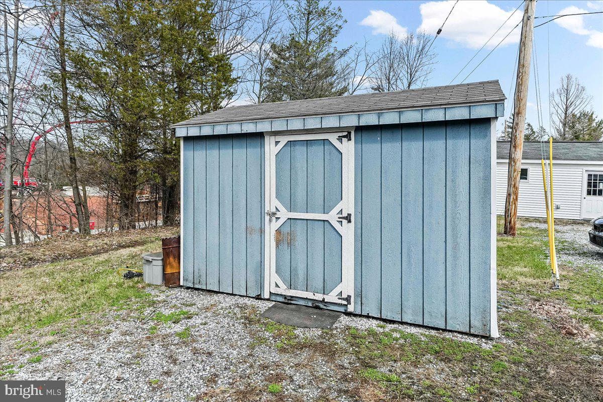 26 Sapphire Lane photo 35