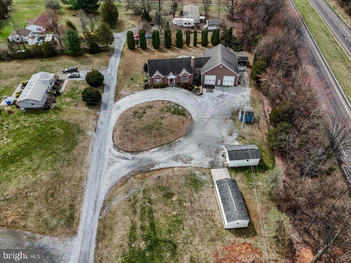 26 Sapphire Lane photo 40