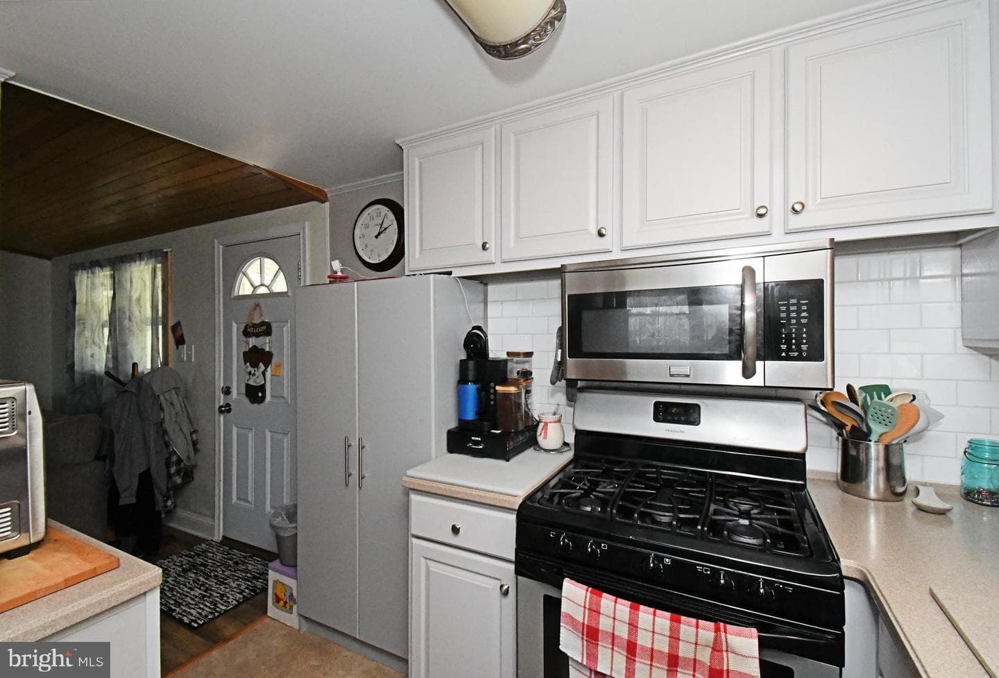 511 Freehall Street photo 21