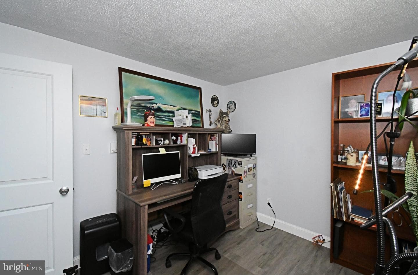 511 Freehall Street photo 24