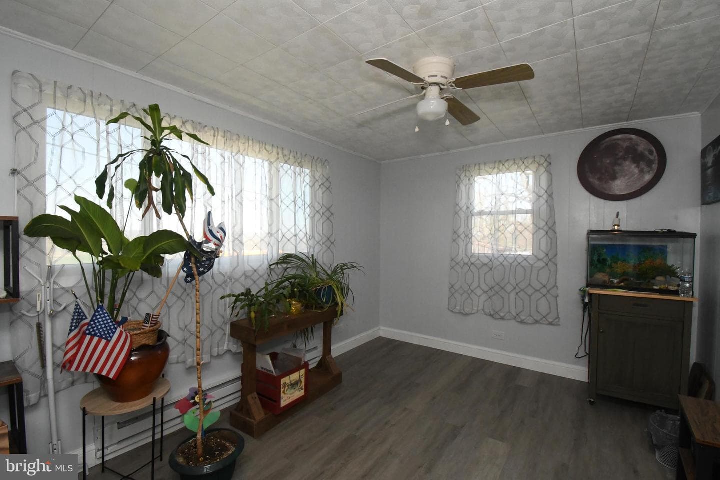 511 Freehall Street photo 27