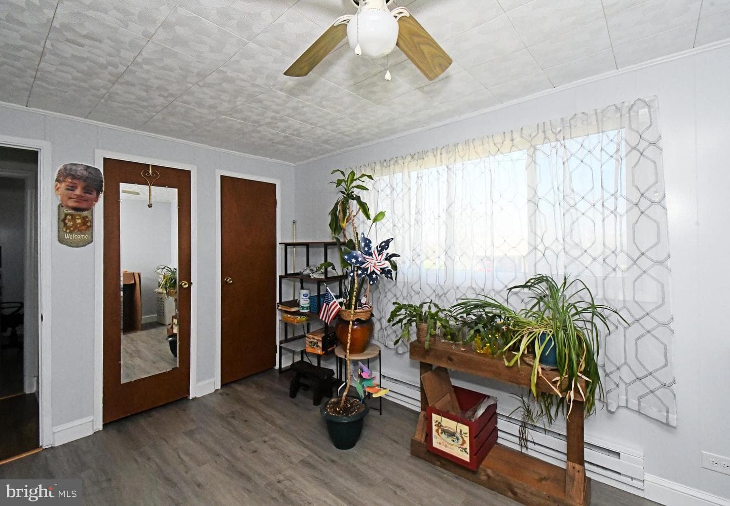 511 Freehall Street photo 29