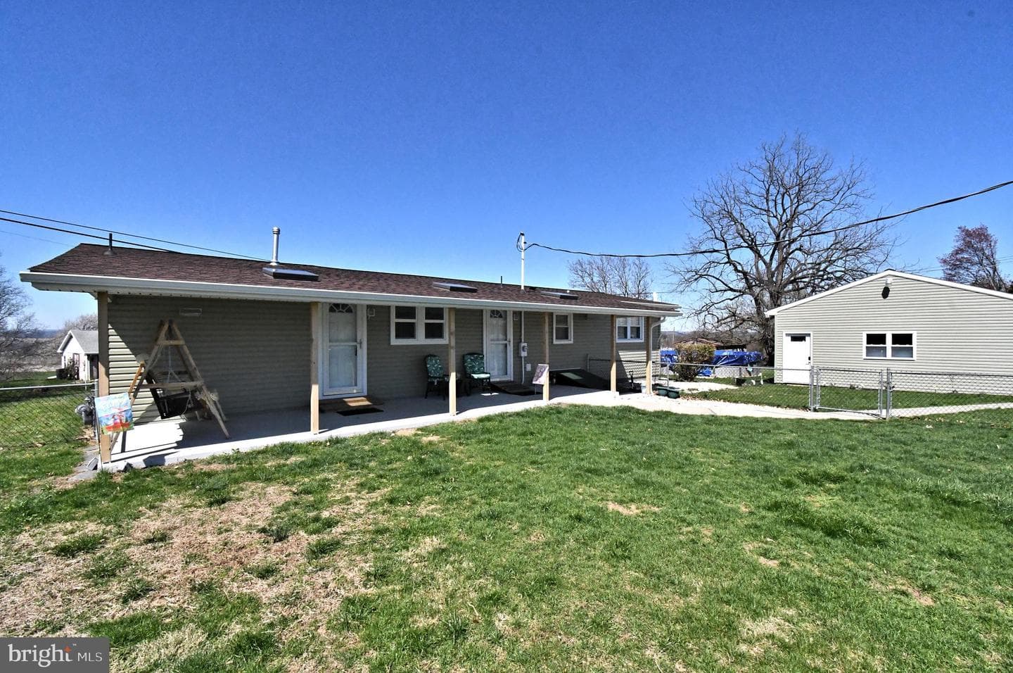 511 Freehall Street photo 3