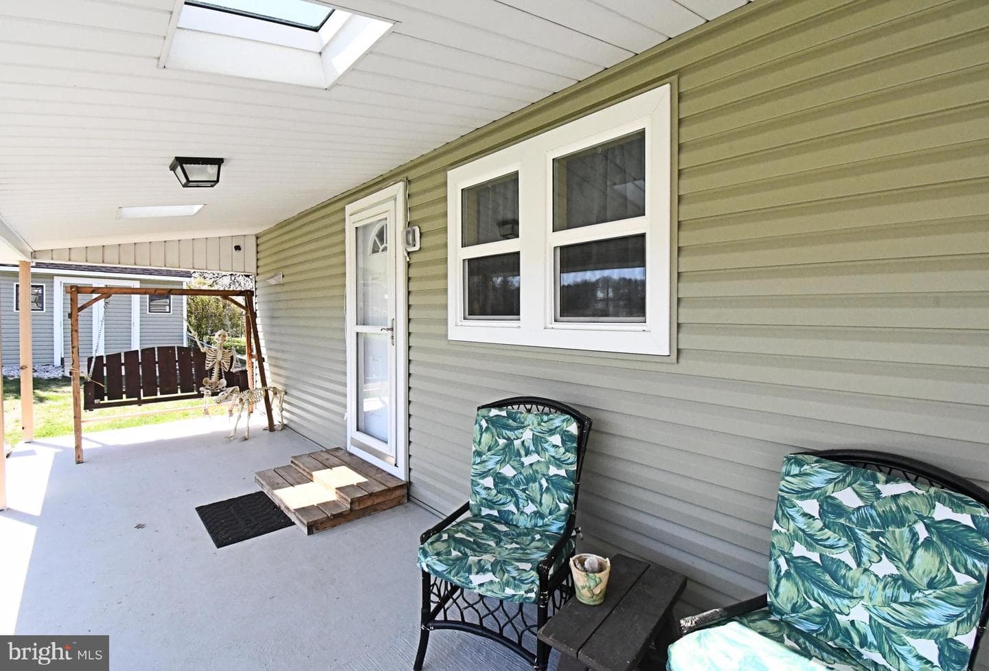 511 Freehall Street photo 8