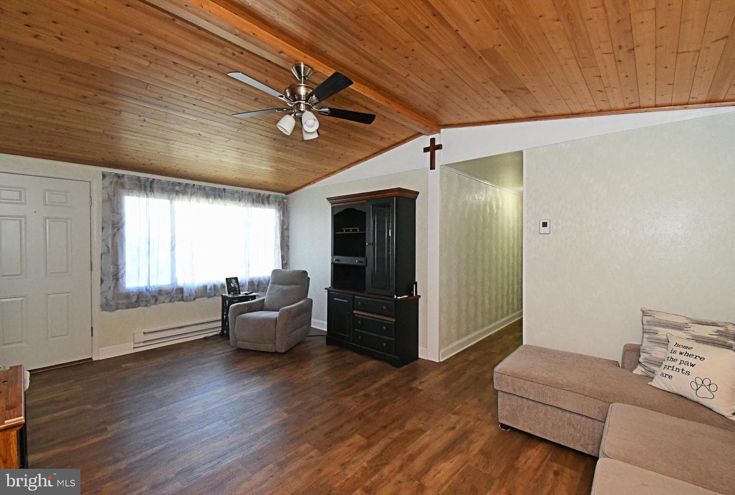 511 Freehall Street photo 9