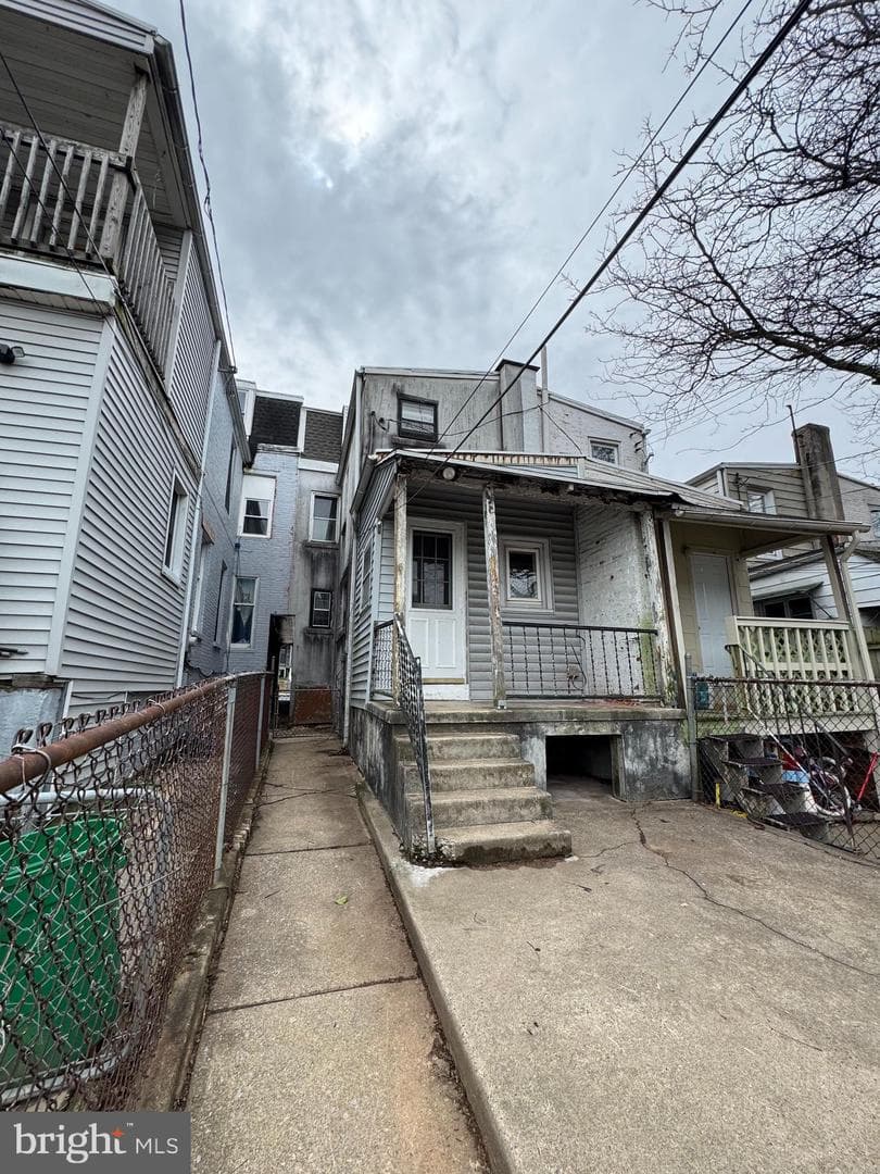 1649 Cotton Street photo 2