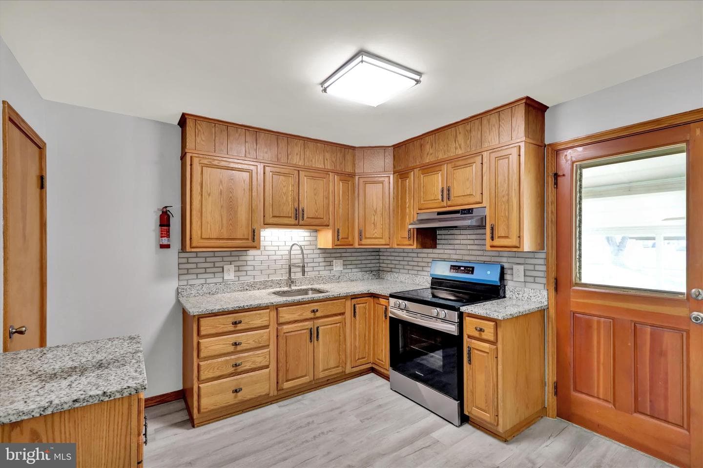 1420 Frush Valley photo 11