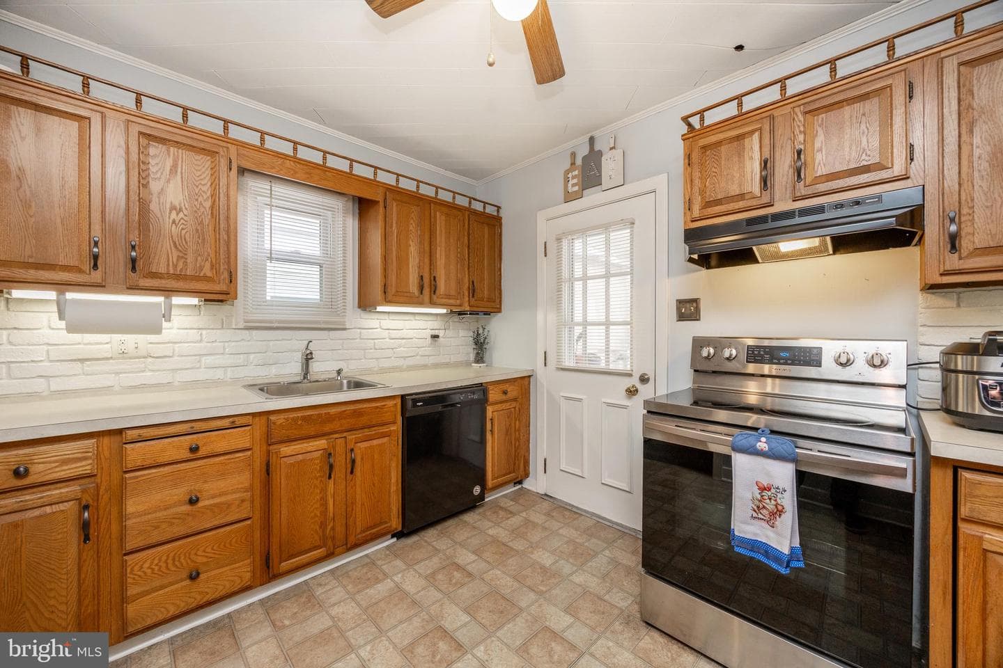 239 S Wyomissing Avenue photo 9