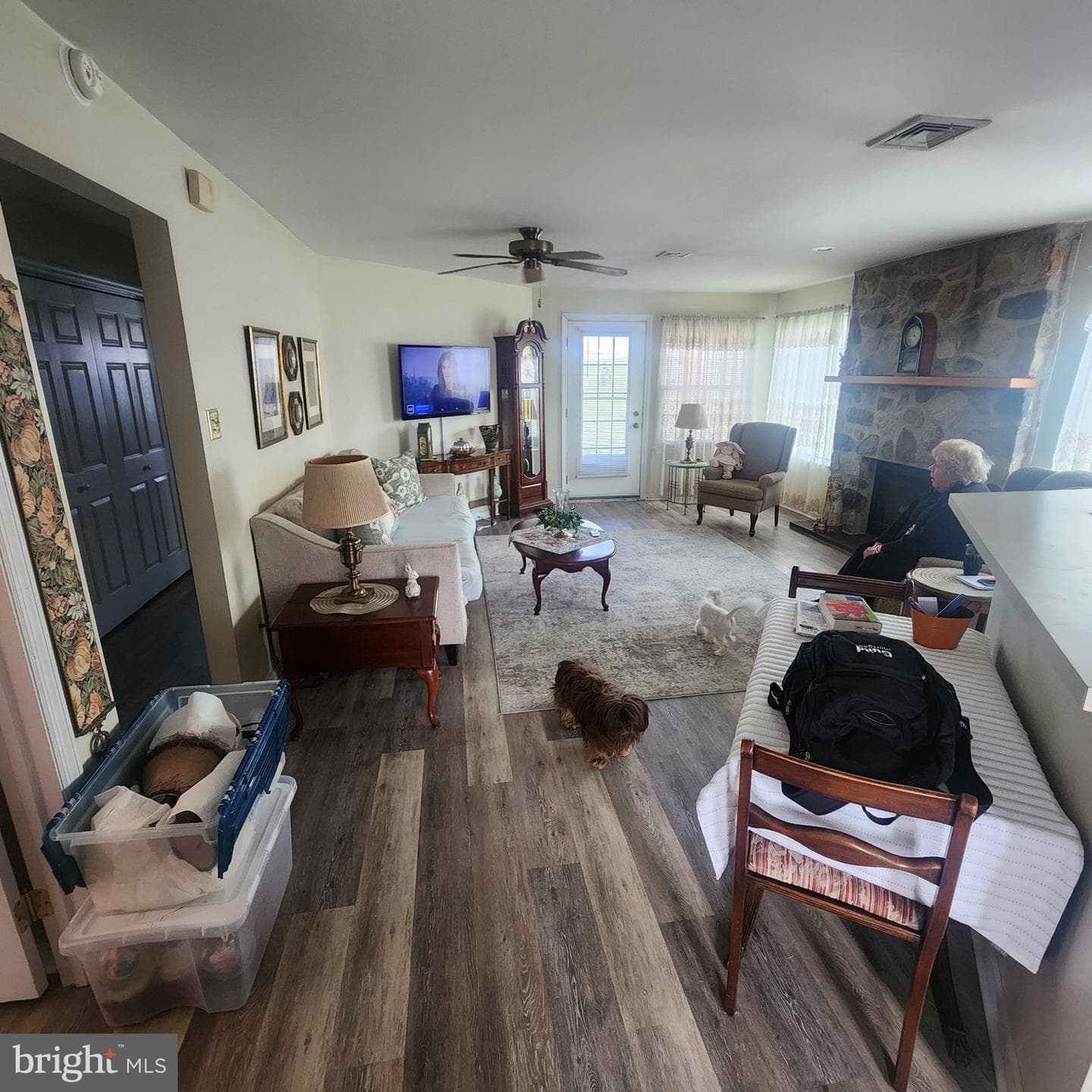 701 Lexington Way photo 2