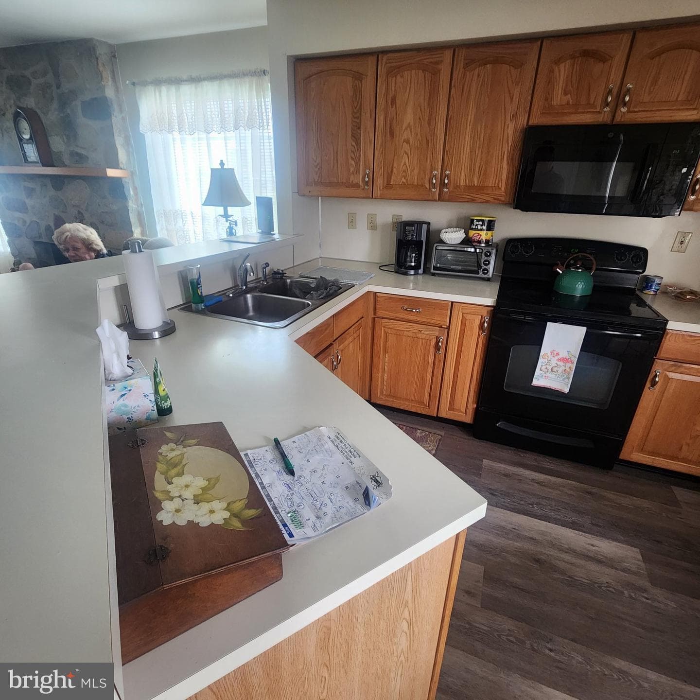 701 Lexington Way photo 5