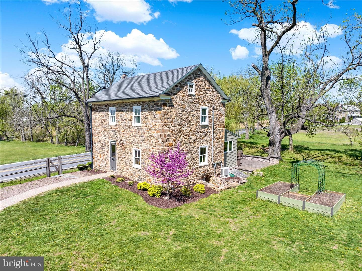 84 Cider Mill Road photo 44