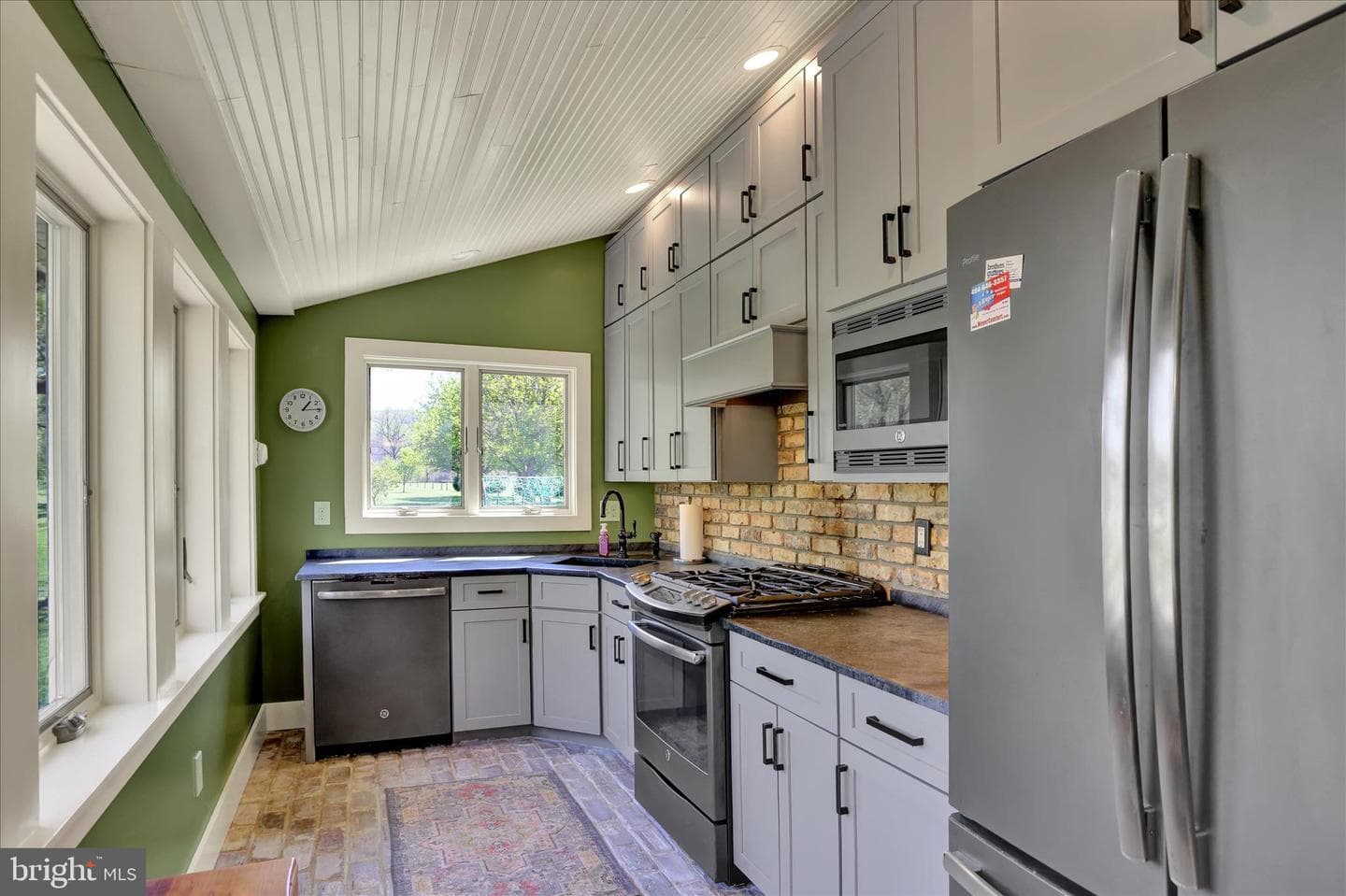 84 Cider Mill Road photo 9
