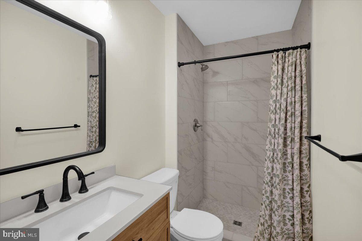 2 Courtleigh Place photo 15