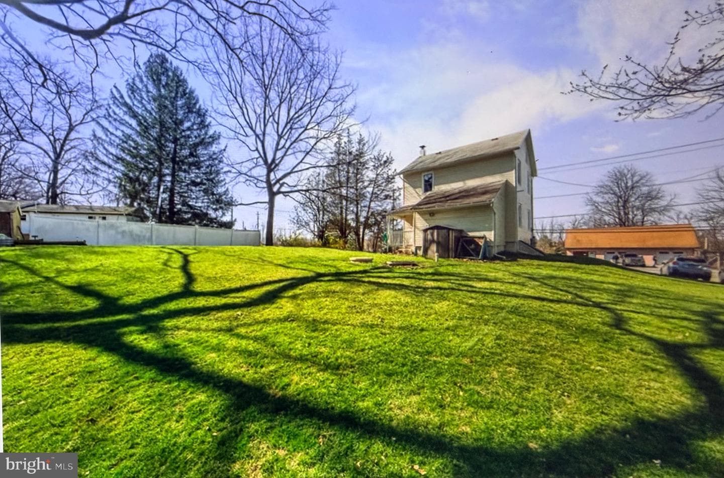 638 State Street photo 24