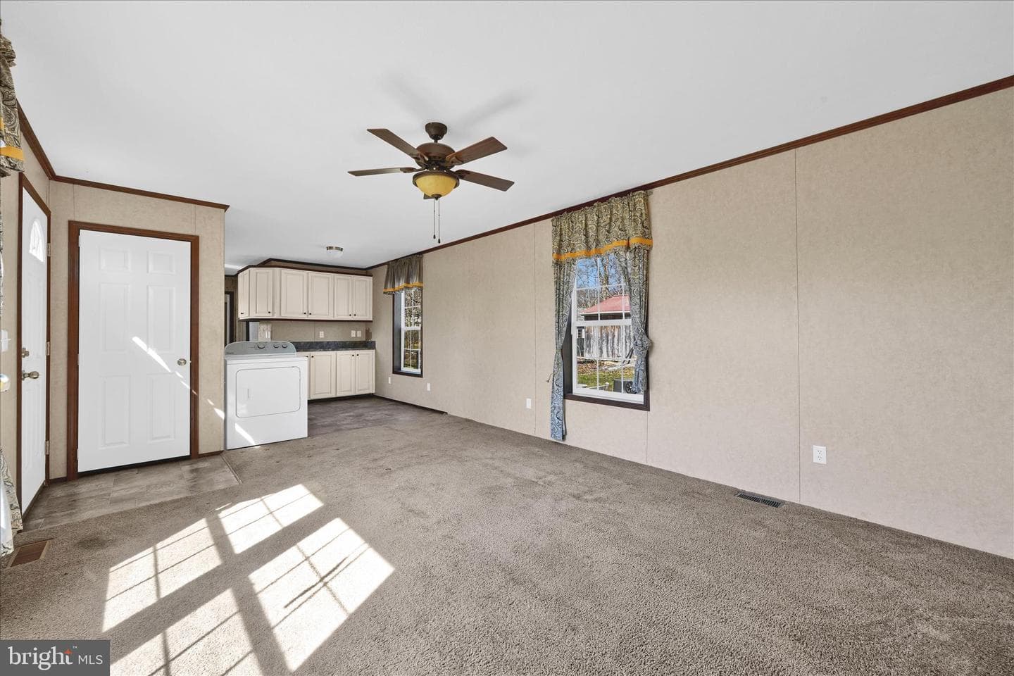 571 Schubert Road photo 13