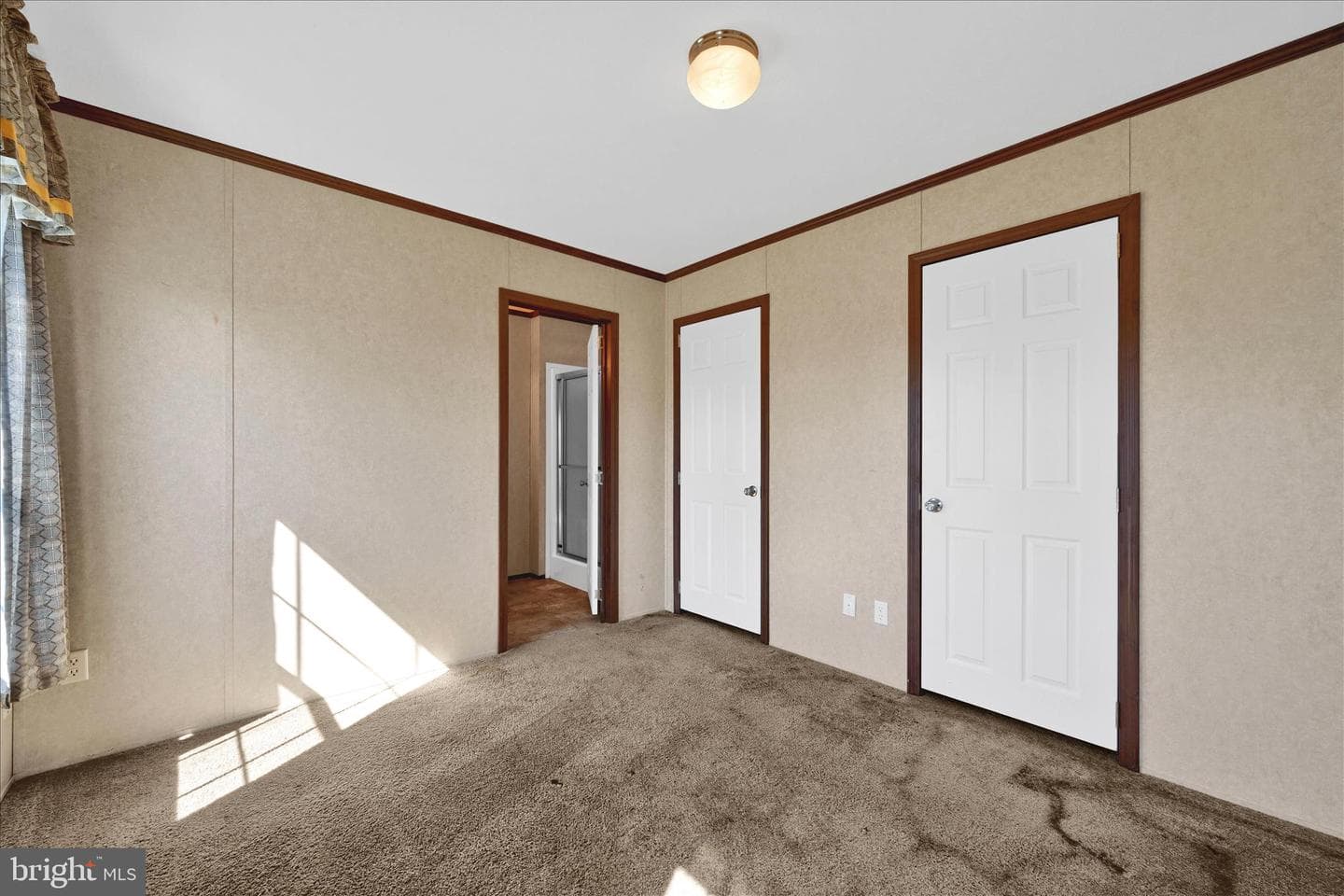571 Schubert Road photo 22