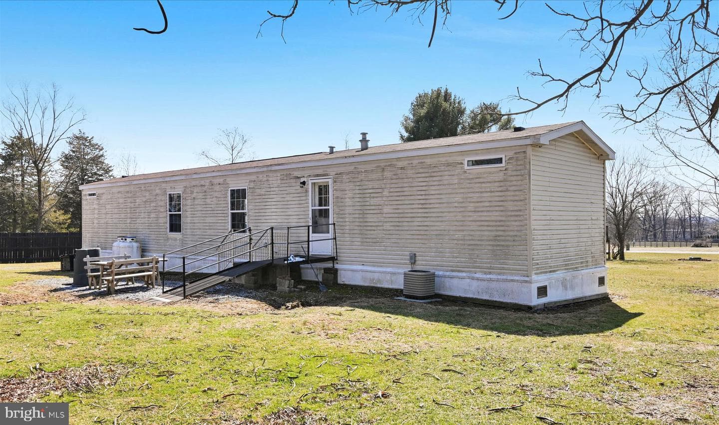 571 Schubert Road photo 29