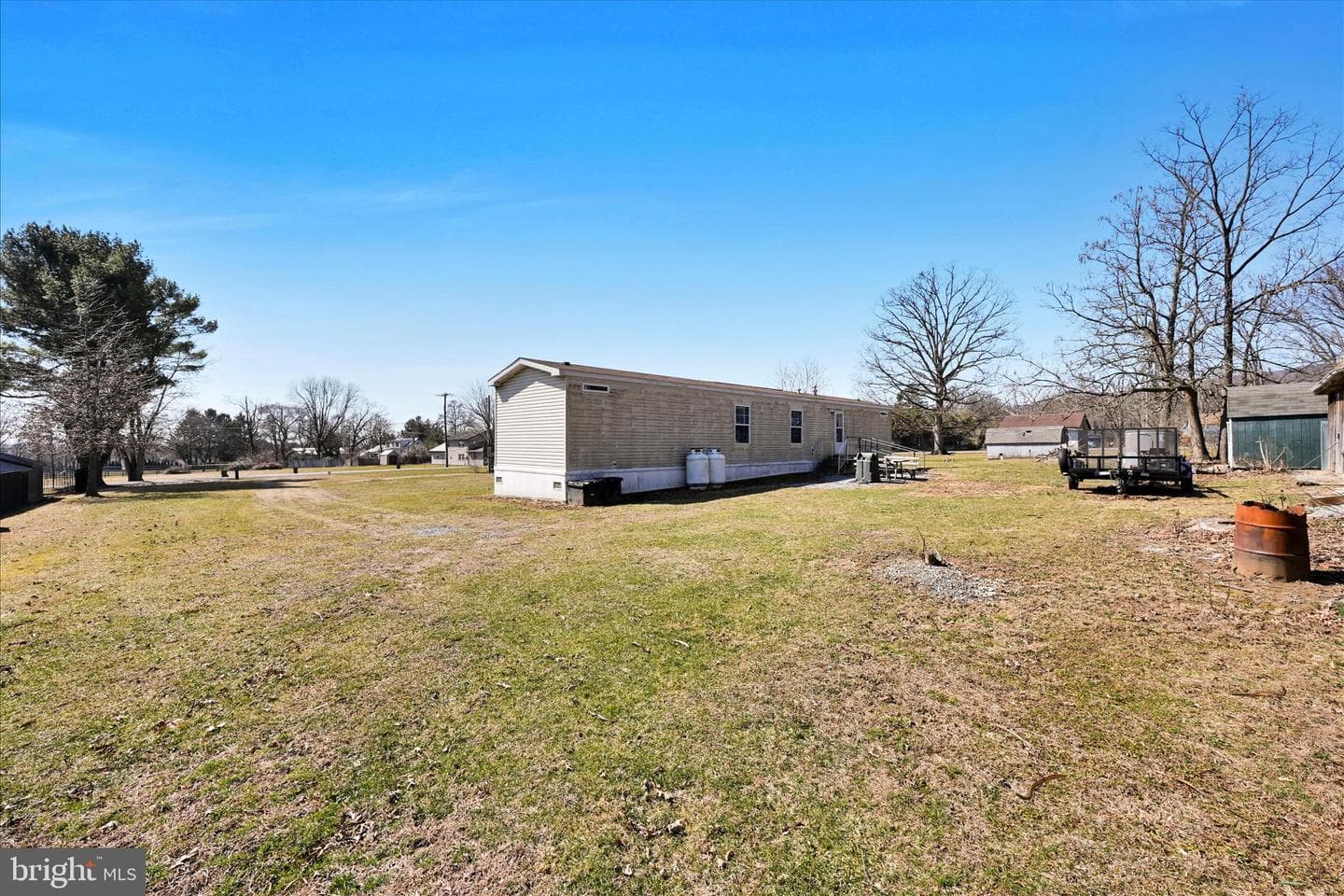 571 Schubert Road photo 34