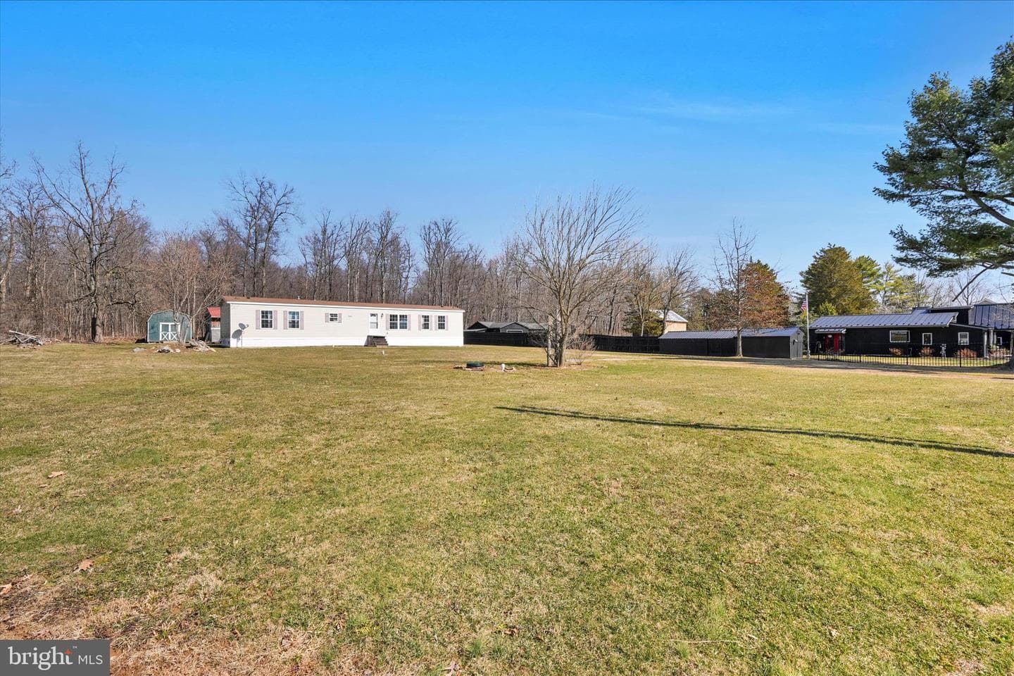 571 Schubert Road photo 9