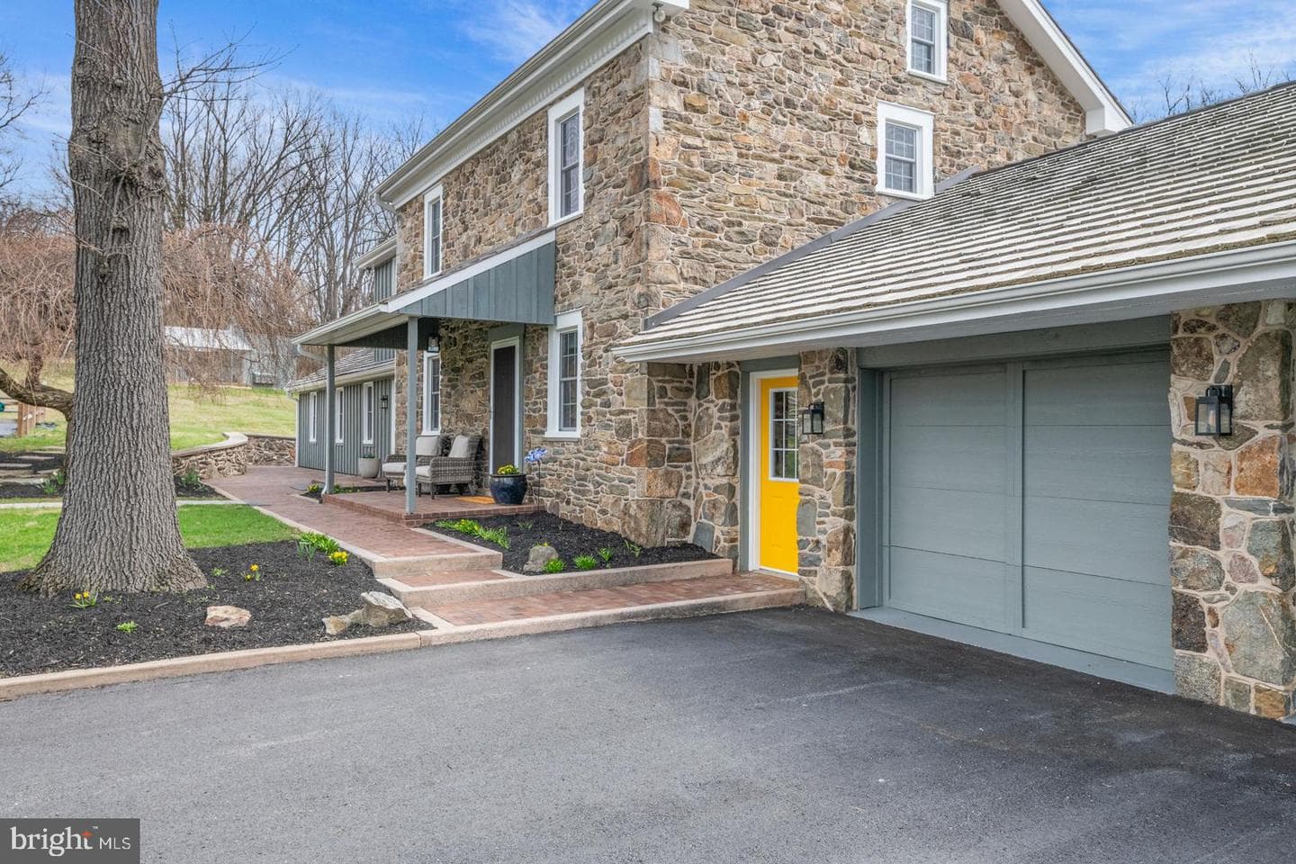 566 Scenic Drive photo 14
