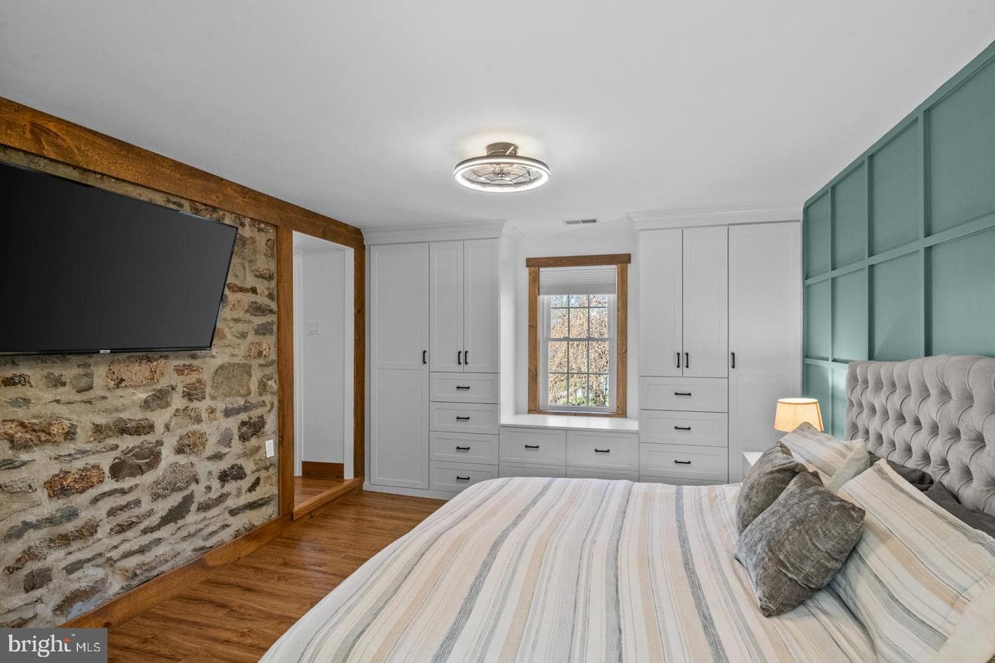 566 Scenic Drive photo 43
