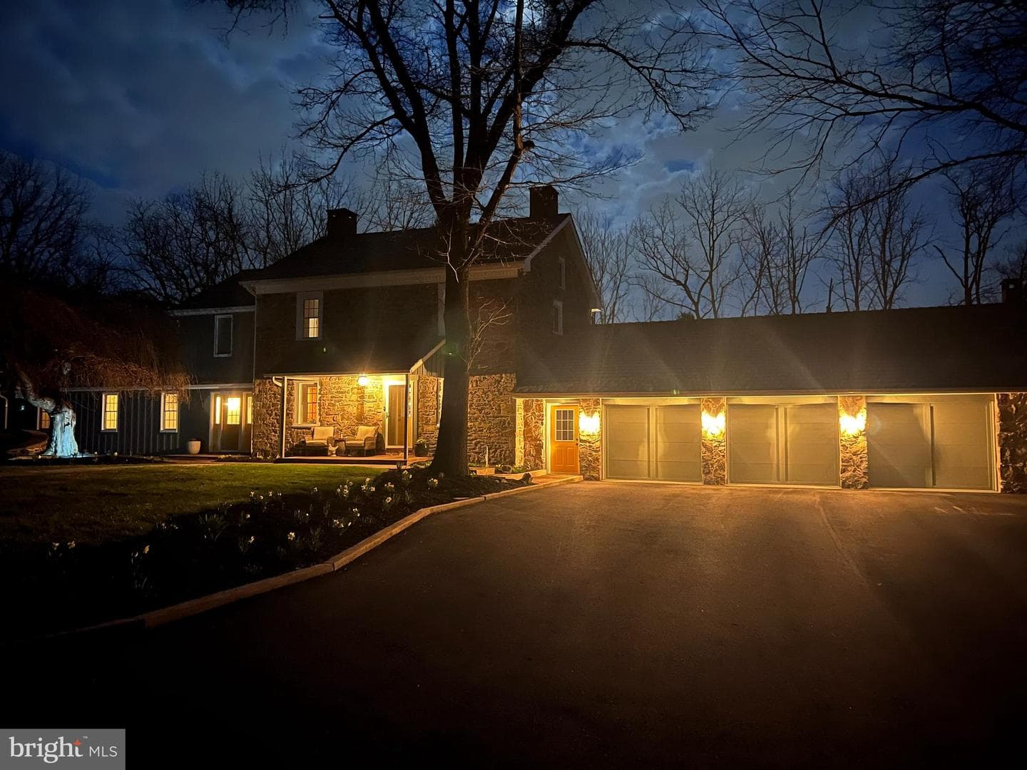 566 Scenic Drive photo 6