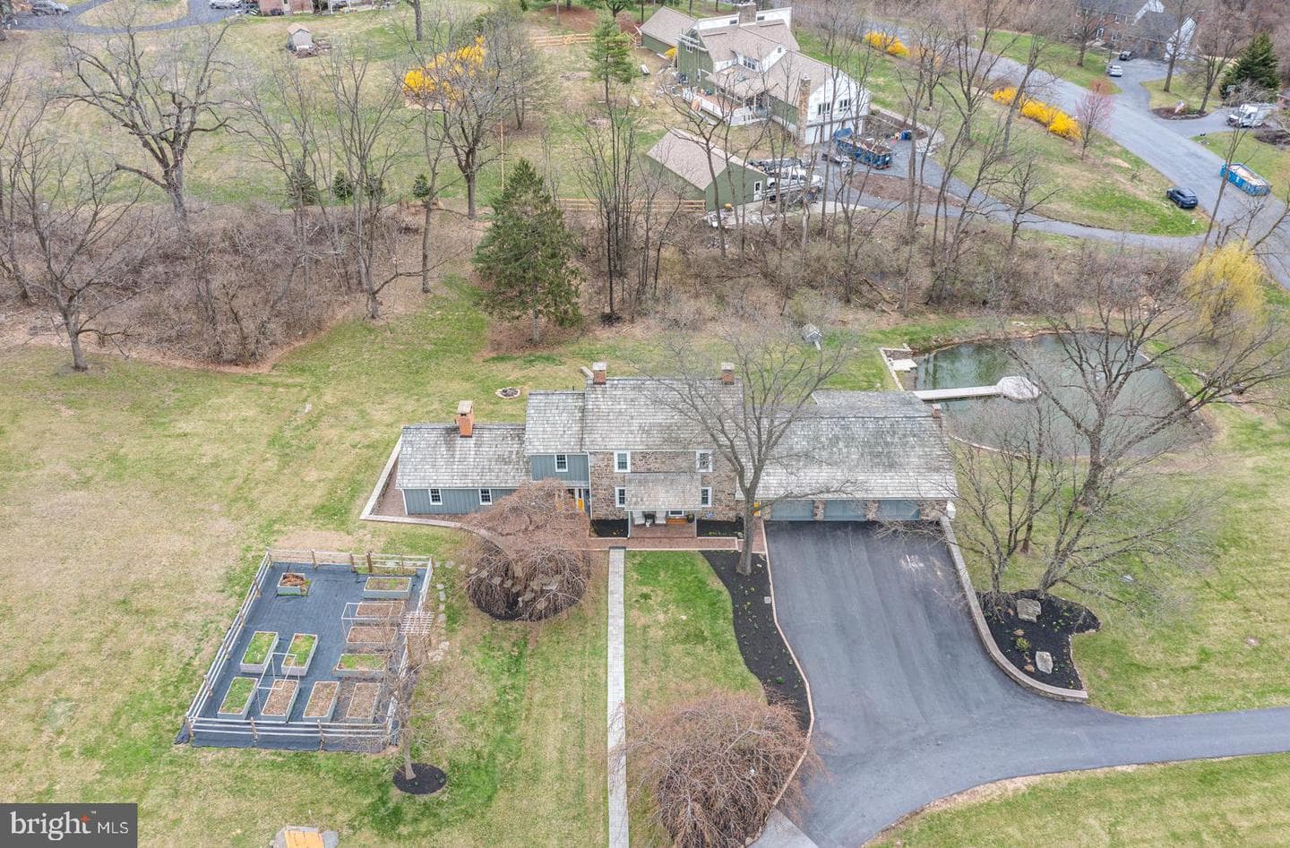 566 Scenic Drive photo 61