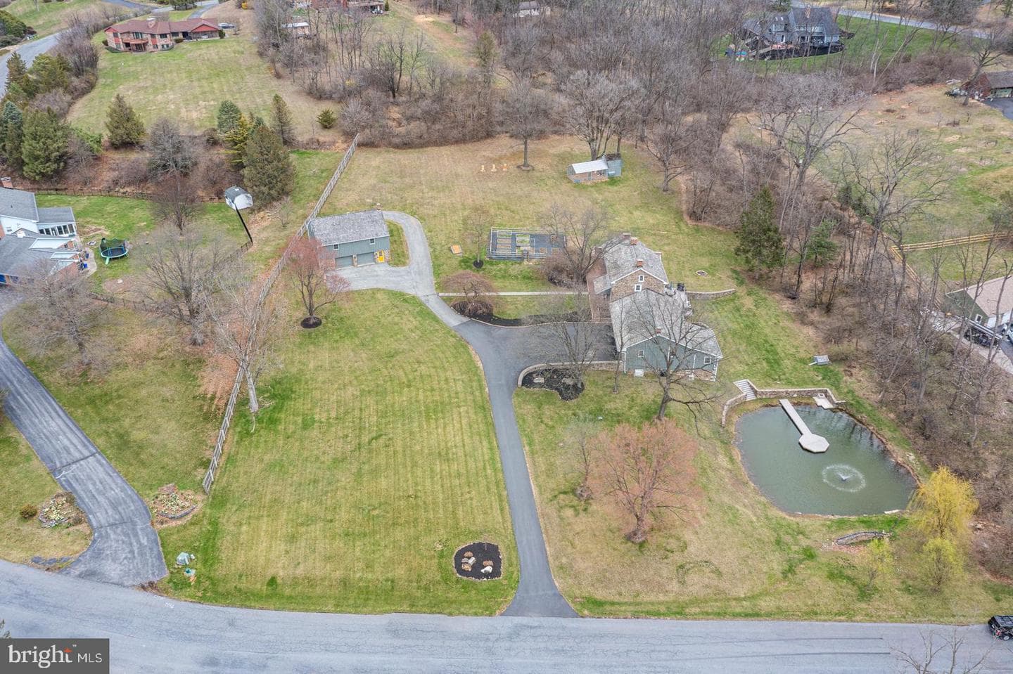 566 Scenic Drive photo 62