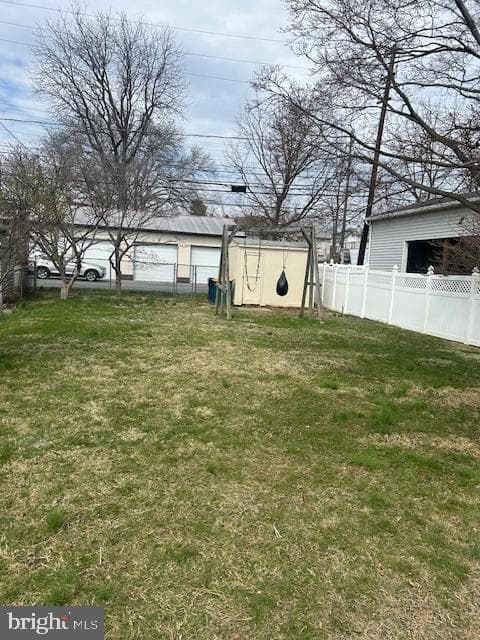 2151 Reading photo 4