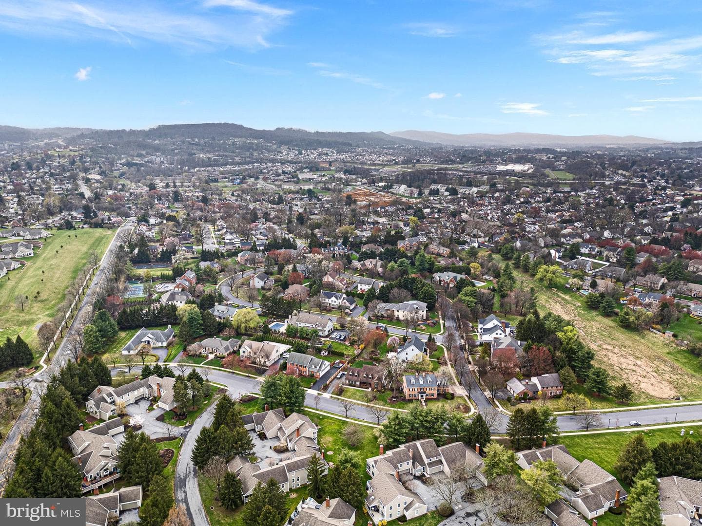 2000 Meadow Glen photo 40