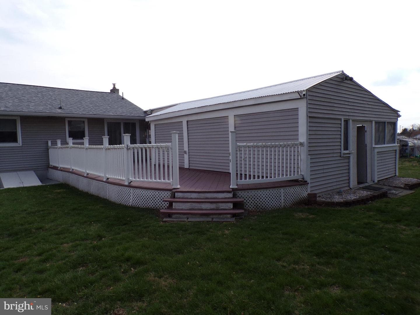 1417 Margaret Street photo 32
