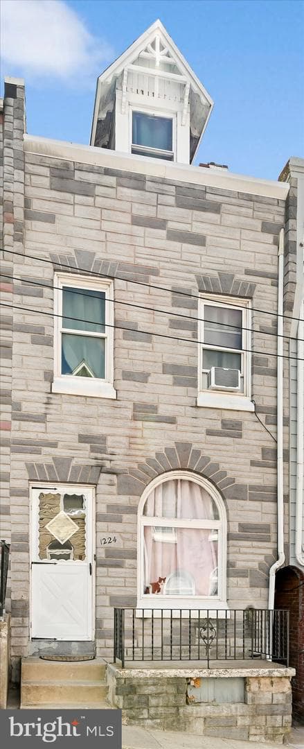 1224 Fidelity Street photo 3