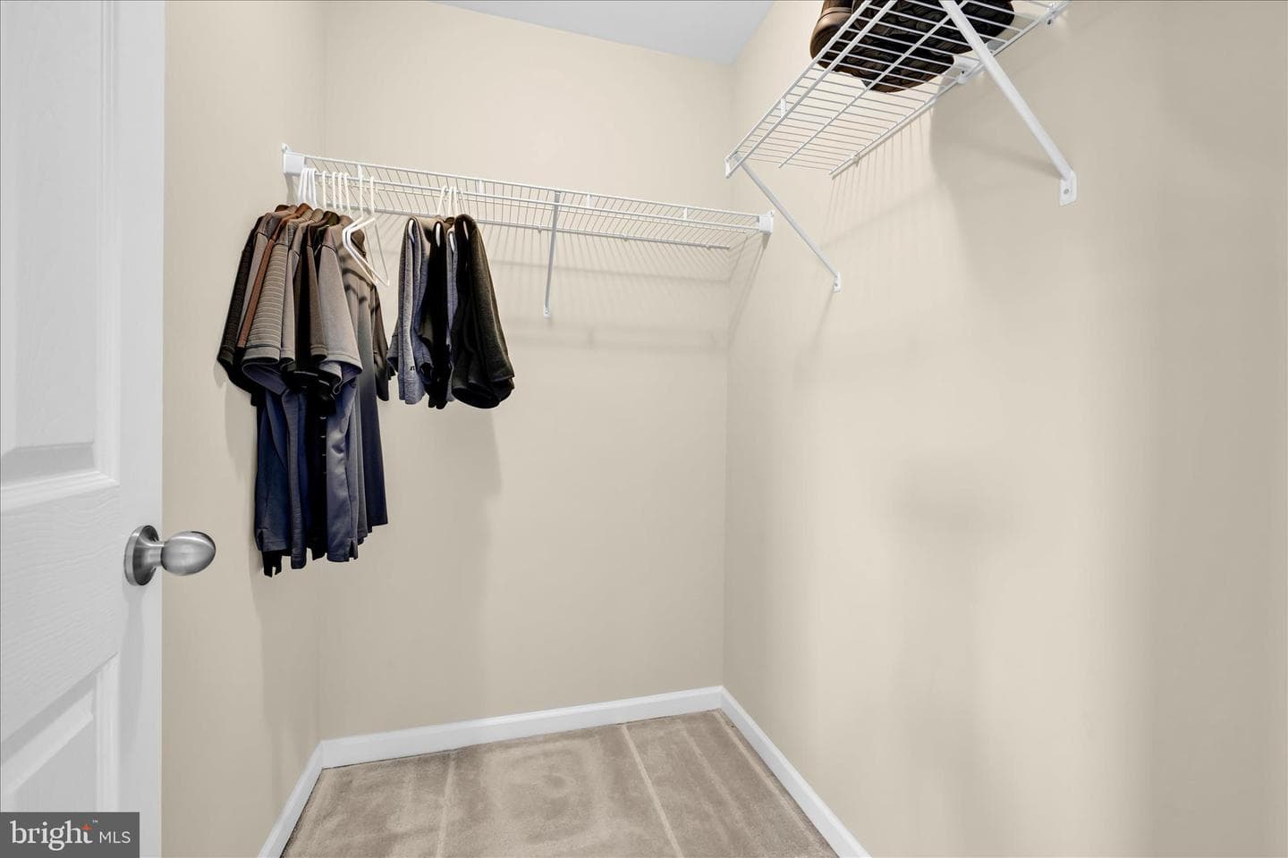 901 Heather Way photo 17