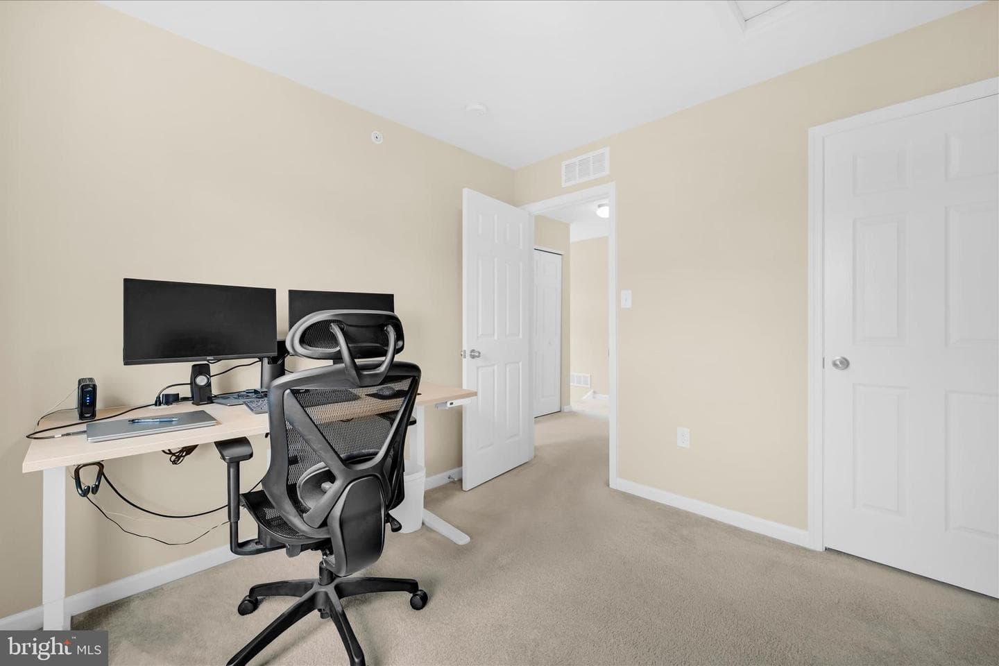 901 Heather Way photo 22