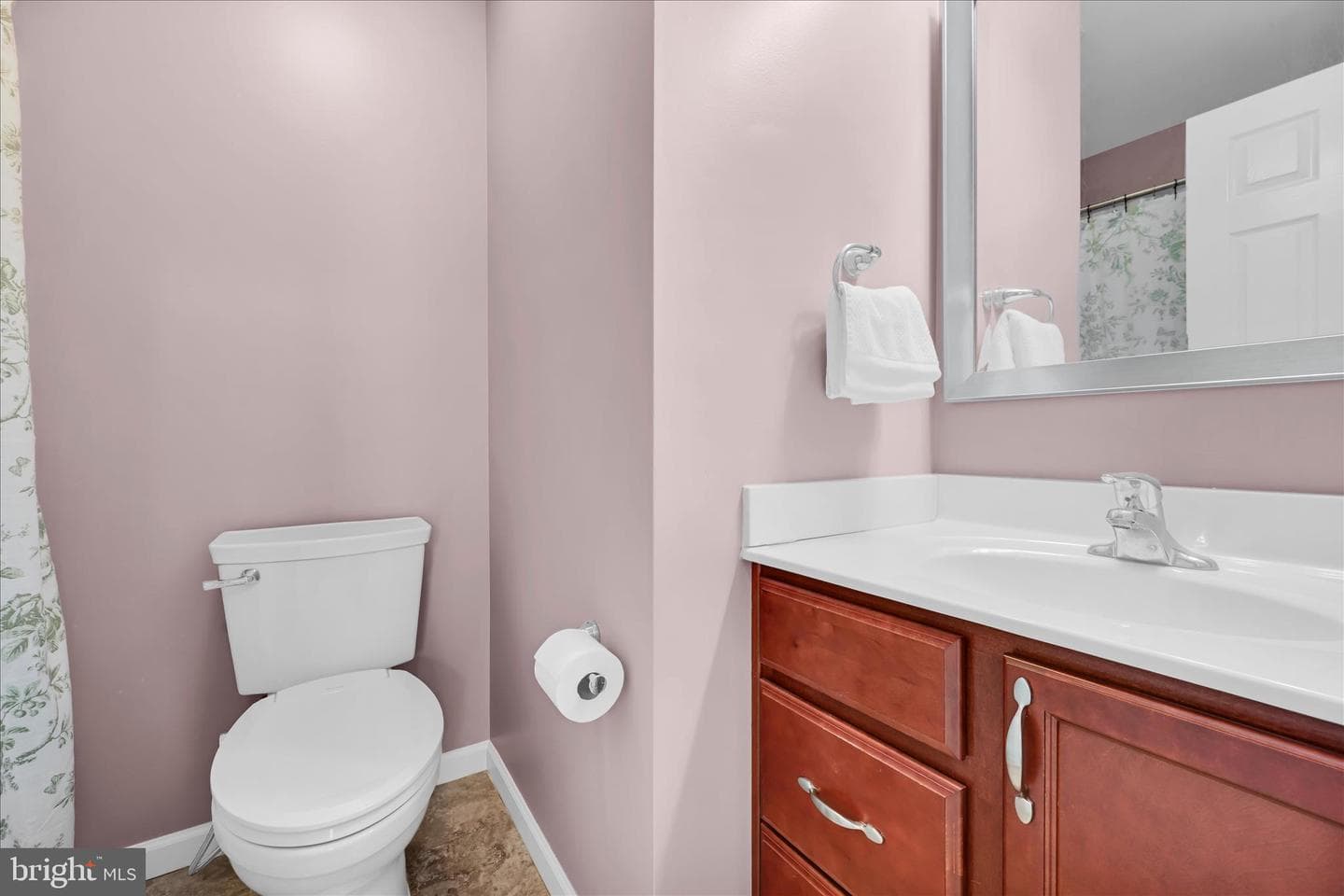901 Heather Way photo 23