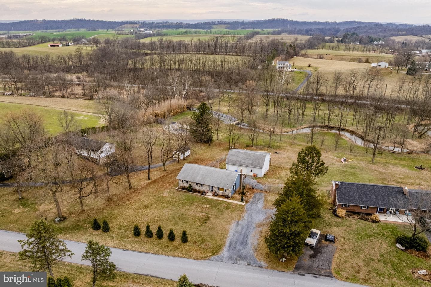 89 Cross Key Road photo 3