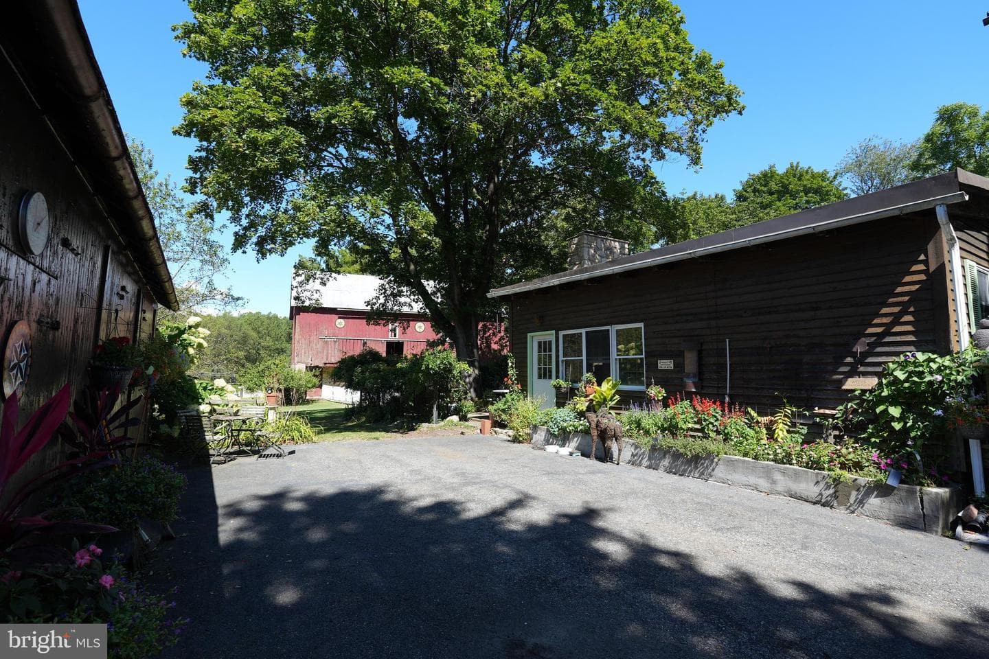 2571 Hill Road photo 10