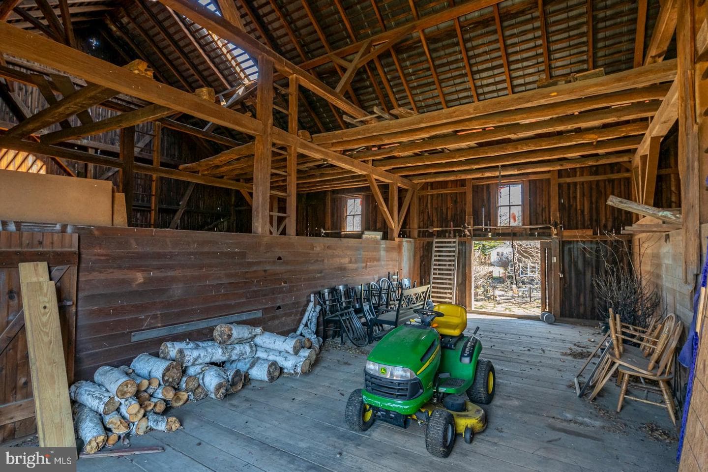2571 Hill Road photo 39