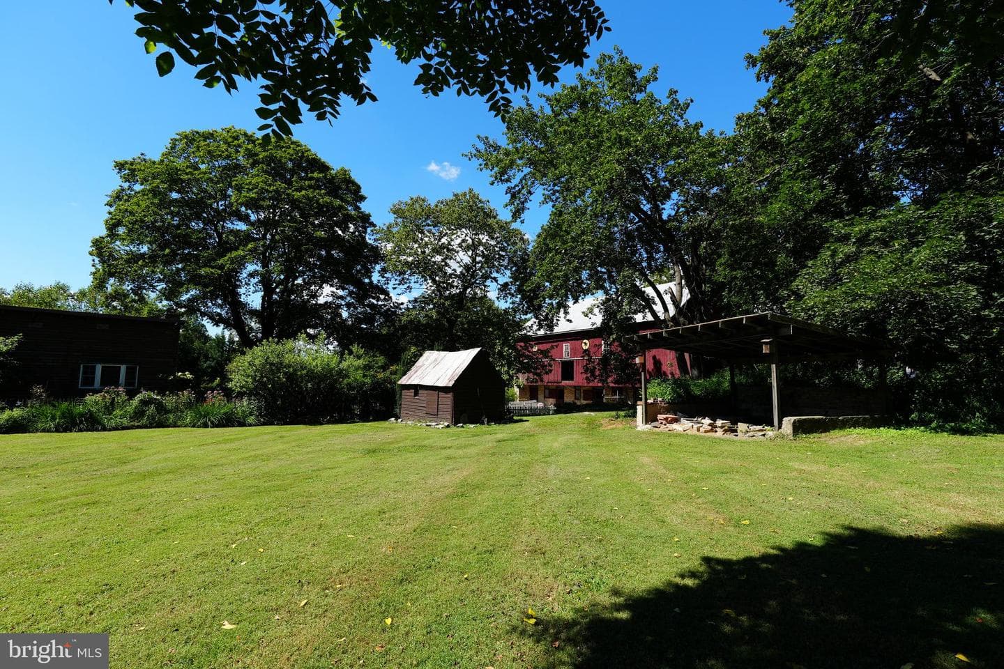 2571 Hill Road photo 6