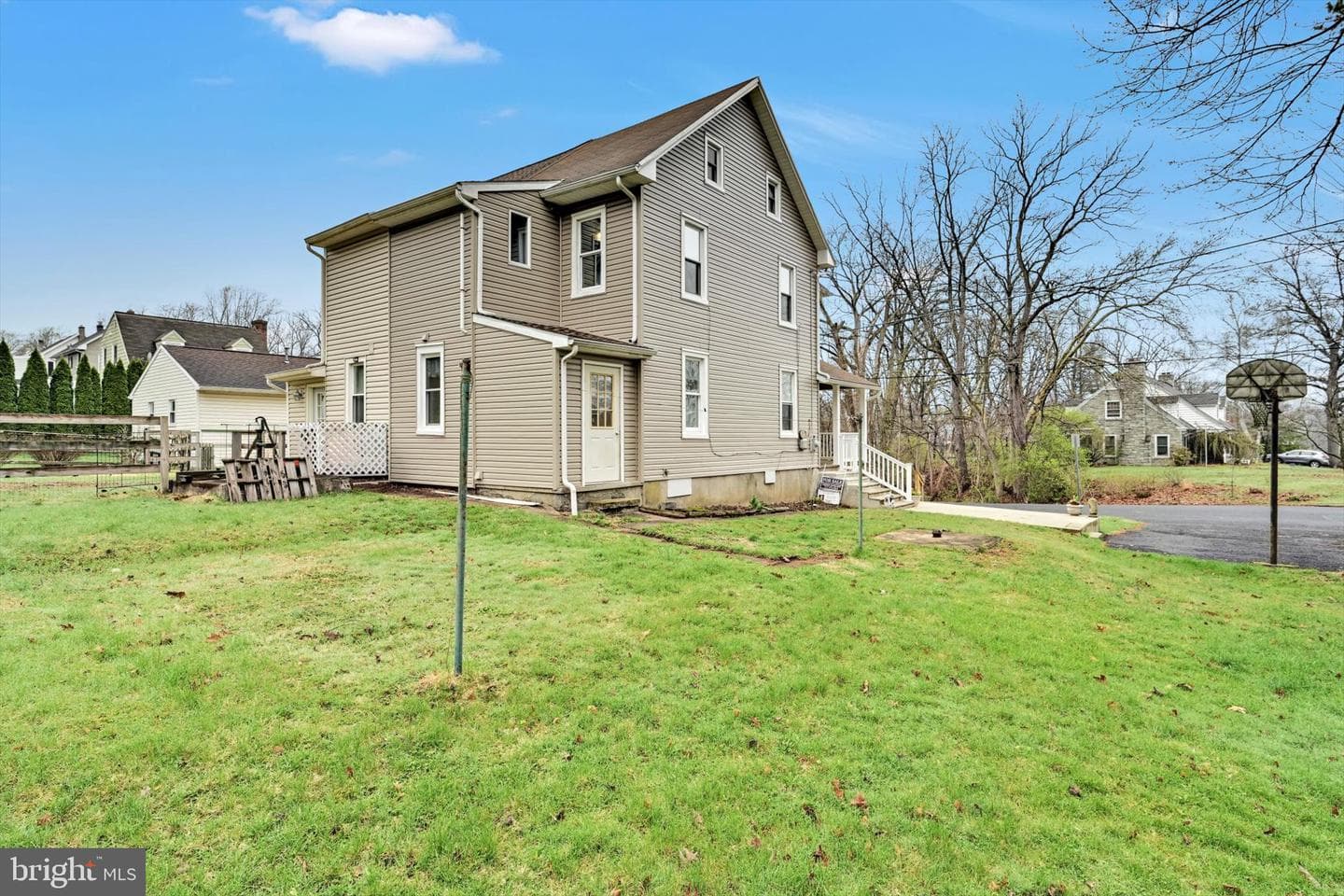30 W Fairview Street photo 28